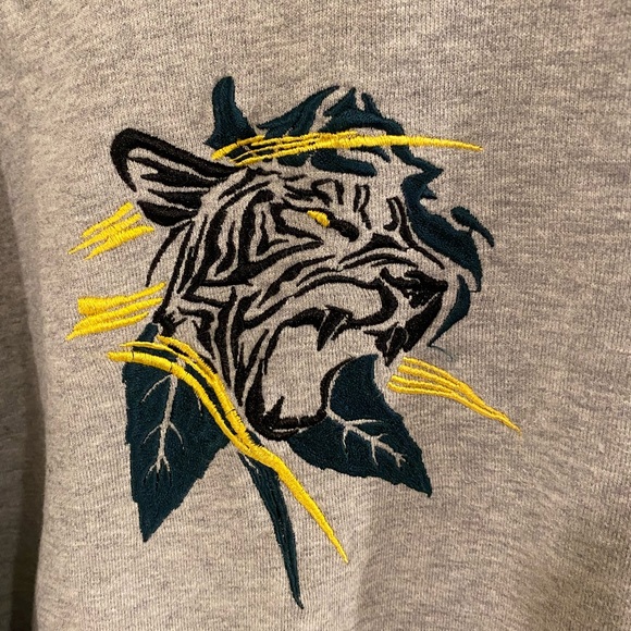 Pacsun Gray Embroidered Tiger Sweater. Size S. - Picture 3 of 4